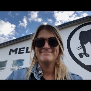 Meet your Posher, Melanie